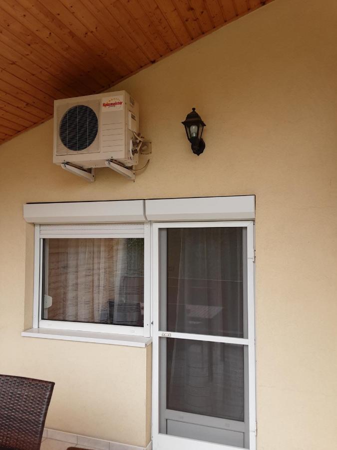 Jozefin Apartman ヘーヴィーズ エクステリア 写真