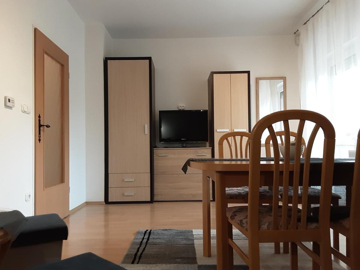 Jozefin Apartman ヘーヴィーズ エクステリア 写真