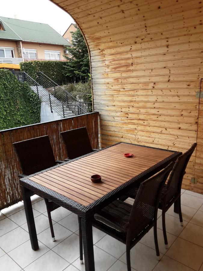 Jozefin Apartman ヘーヴィーズ エクステリア 写真